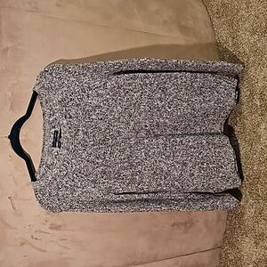 AEO ahh-mazingly soft sweater. XS